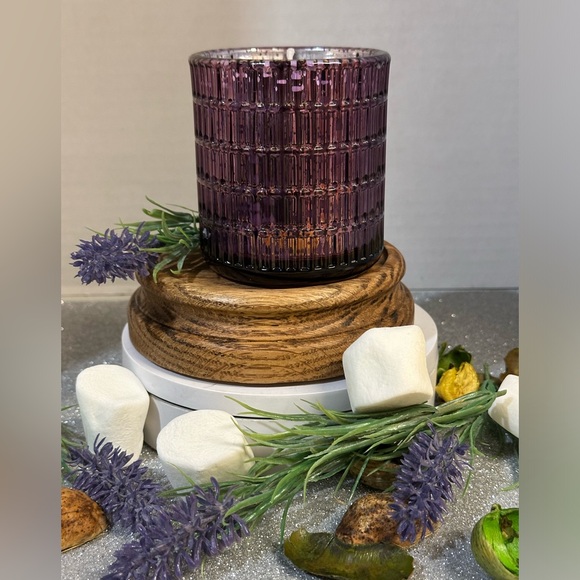 LAVENDER MARSHMALLOW HAND POURED SCENTED CANDLES. - Picture 2 of 4